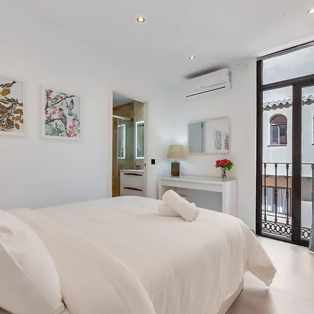 Apartment Luxury Paraiso *
