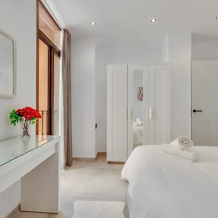 Luxury Paraiso 아파트 *